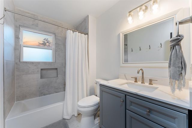 9115 Poco Road, Houston, TX 77080