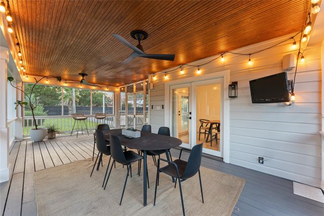 9115 Poco Road, Houston, TX 77080