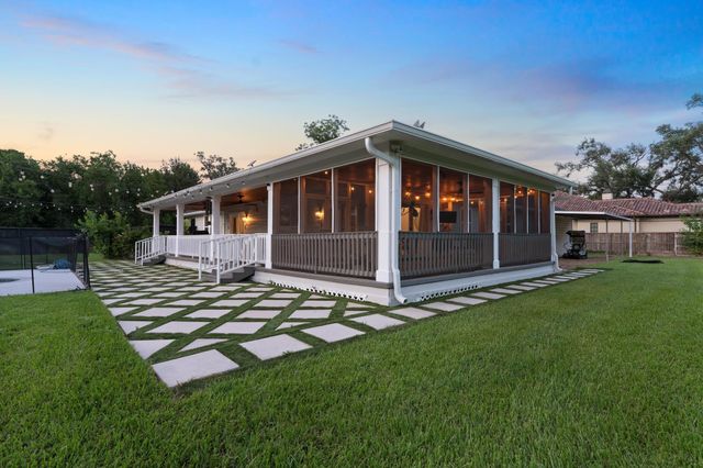 9115 Poco Road, Houston, TX 77080