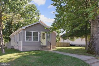 18 CENTRAL AVE, Burlington, NJ 08016