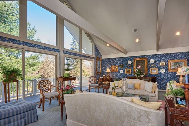 7 Highridge Road, Wilbraham, MA 01095