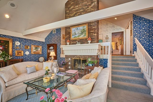 7 Highridge Road, Wilbraham, MA 01095