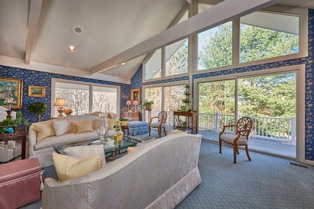 7 Highridge Road, Wilbraham, MA 01095