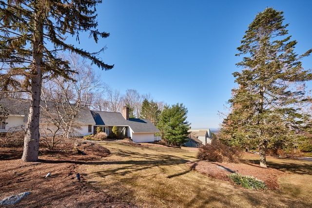7 Highridge Road, Wilbraham, MA 01095