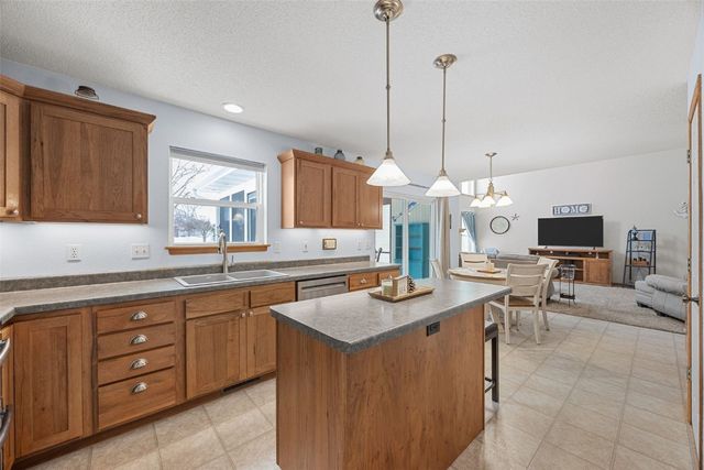 1820 Agate Circle, Marion, IA 52302