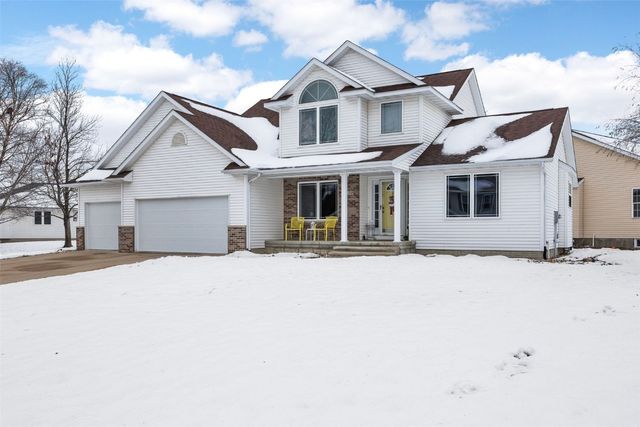 1820 Agate Circle, Marion, IA 52302