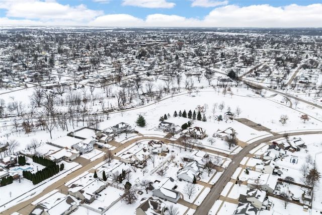 1820 Agate Circle, Marion, IA 52302