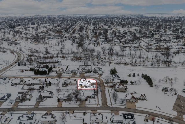 1820 Agate Circle, Marion, IA 52302