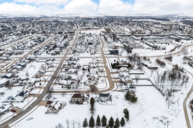 1820 Agate Circle, Marion, IA 52302