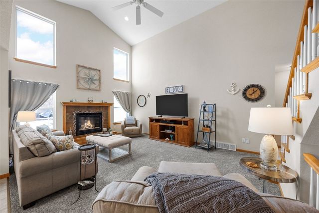 1820 Agate Circle, Marion, IA 52302