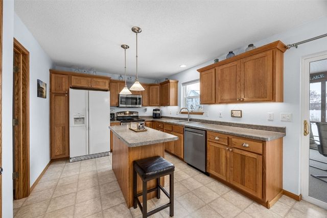 1820 Agate Circle, Marion, IA 52302