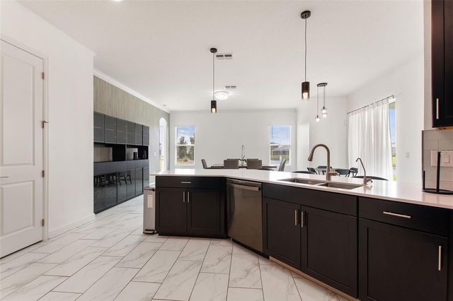 1424 OLYMPIC CLUB BLVD, Davenport, FL 33896