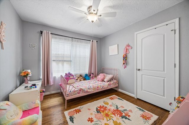 8106 Montridge Drive, Houston, TX 77055