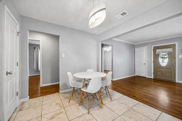 8106 Montridge Drive, Houston, TX 77055