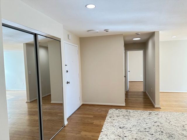 1004 Paradise Road #1-K, Swampscott, MA 01907