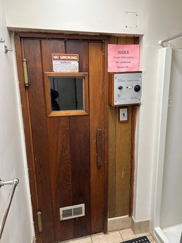 1004 Paradise Road #1-K, Swampscott, MA 01907