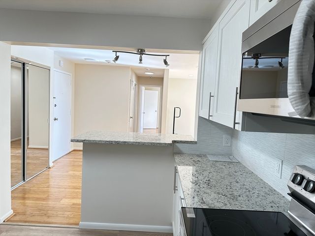 1004 Paradise Road #1-K, Swampscott, MA 01907