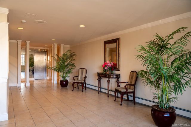 1 Consulate Drive 2K, Tuckahoe, NY 10707