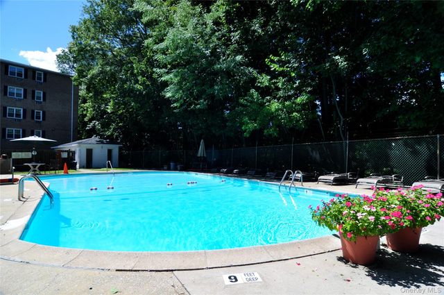 1 Consulate Drive 2K, Tuckahoe, NY 10707