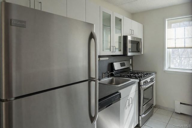 1 Consulate Drive 2K, Tuckahoe, NY 10707