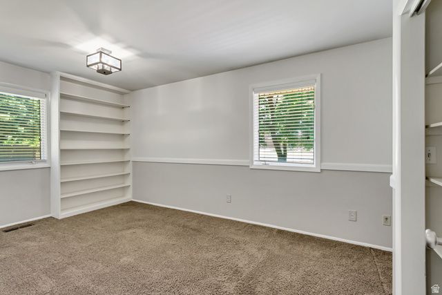 2025 E HEDGEWOOD CT, Holladay, UT 84121