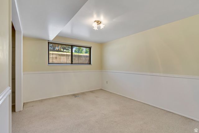 2025 E HEDGEWOOD CT, Holladay, UT 84121