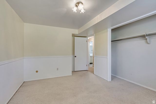 2025 E HEDGEWOOD CT, Holladay, UT 84121