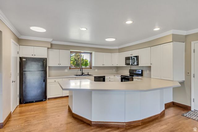 2025 E HEDGEWOOD CT, Holladay, UT 84121