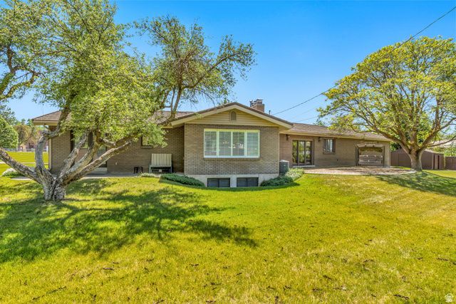 2025 E HEDGEWOOD CT, Holladay, UT 84121