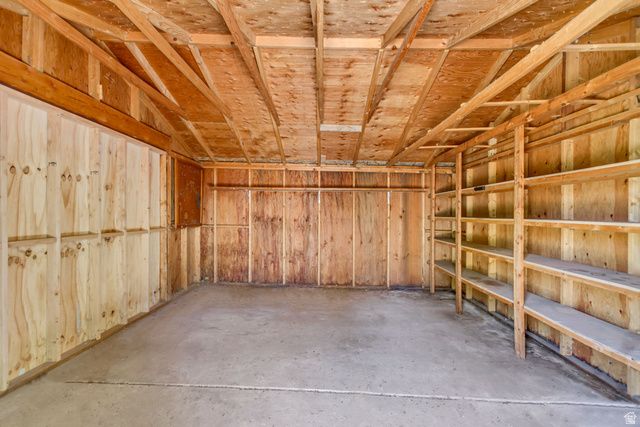 2025 E HEDGEWOOD CT, Holladay, UT 84121