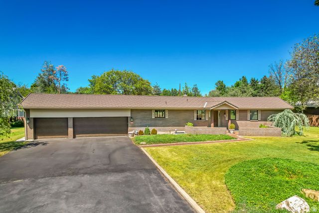 2025 E HEDGEWOOD CT, Holladay, UT 84121