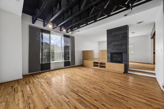 6102 Maxie Street, Houston, TX 77007