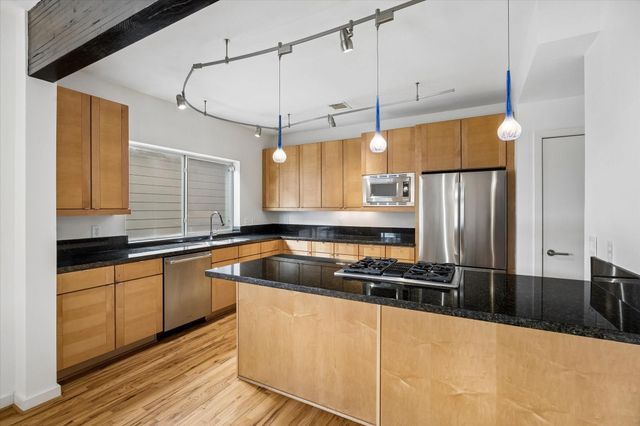 6102 Maxie Street, Houston, TX 77007