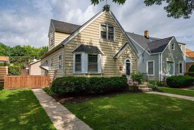 2771 S 46th STREET, Milwaukee, WI 53219