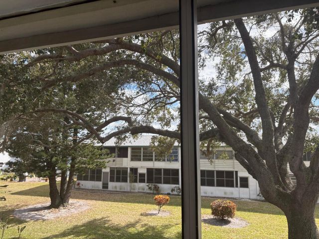 239 Sussex L, West Palm Beach, FL 33417