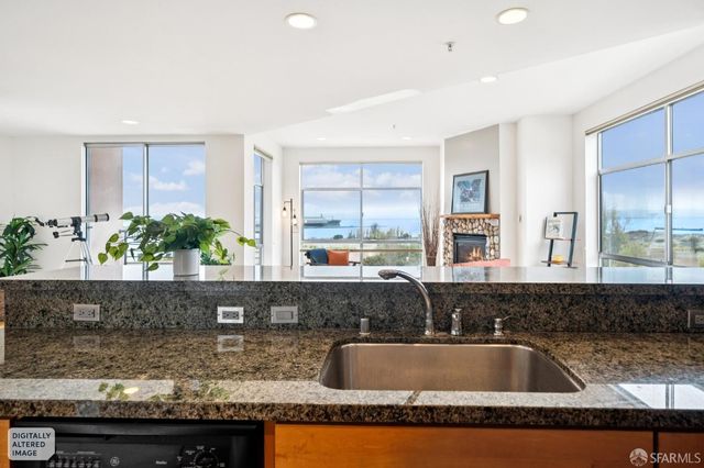 800 Innes Avenue 6, San Francisco, CA 94124