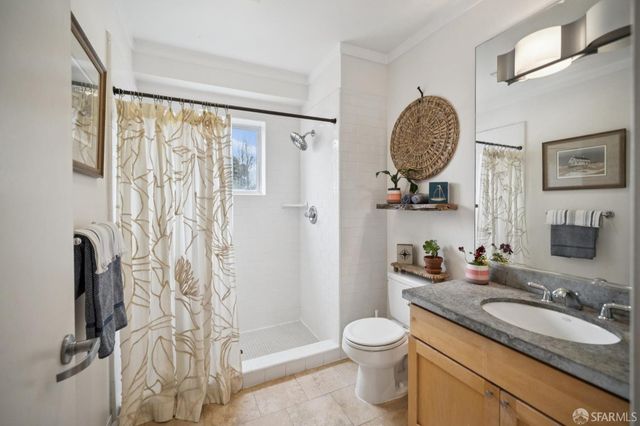 800 Innes Avenue 6, San Francisco, CA 94124