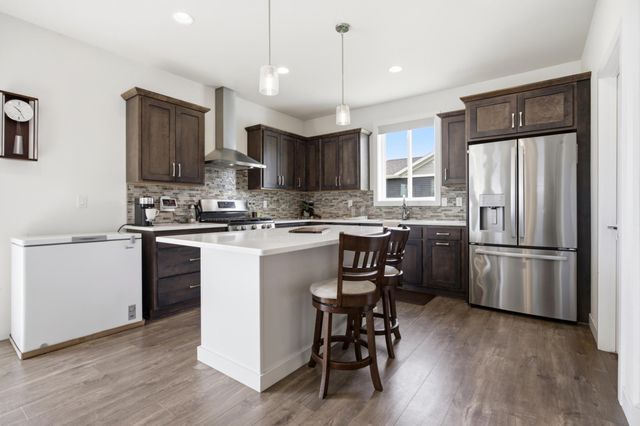 8850 Meadowlark Parkway, Horace, ND 58047