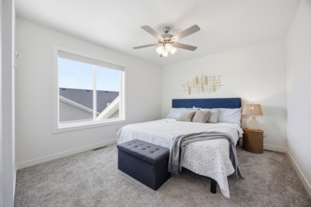 8850 Meadowlark Parkway, Horace, ND 58047