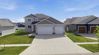 8850 Meadowlark Parkway, Horace, ND 58047