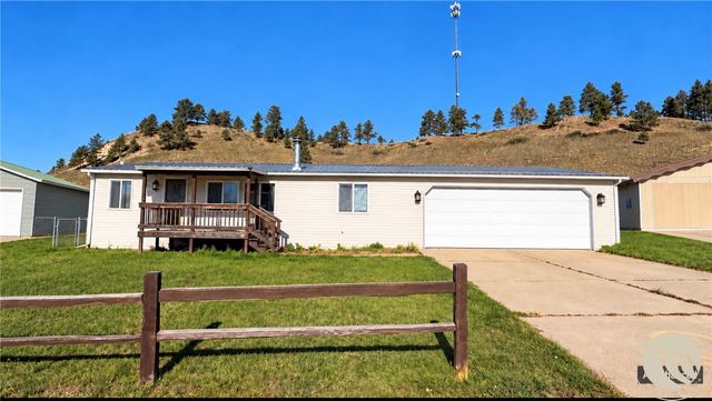 1062 Laramie, Colstrip, MT 59323 property photo