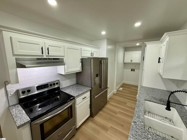 202 Randolph Court, Woodruff, SC 29388