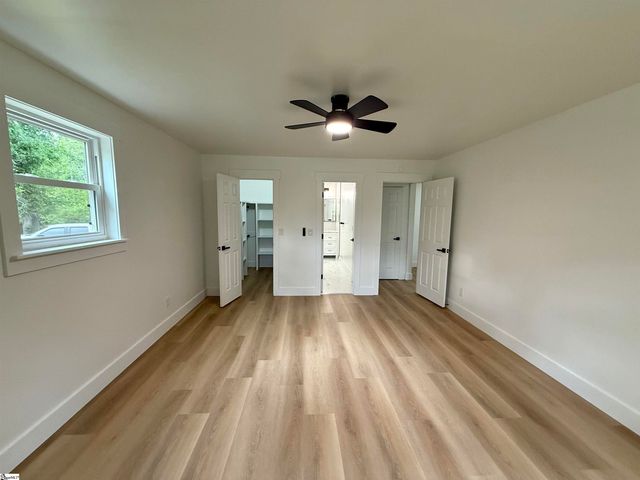 202 Randolph Court, Woodruff, SC 29388