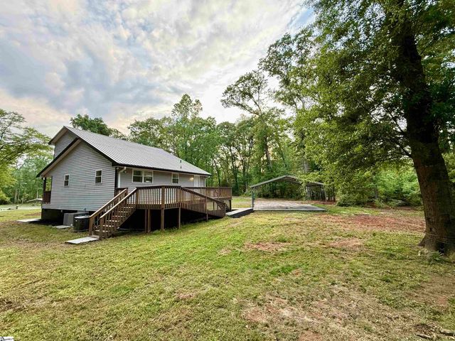 202 Randolph Court, Woodruff, SC 29388