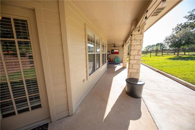 460 Tahitian DR, Bastrop, TX 78602