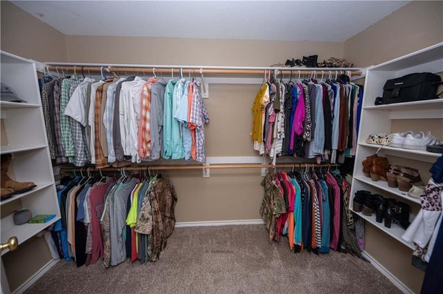 460 Tahitian DR, Bastrop, TX 78602