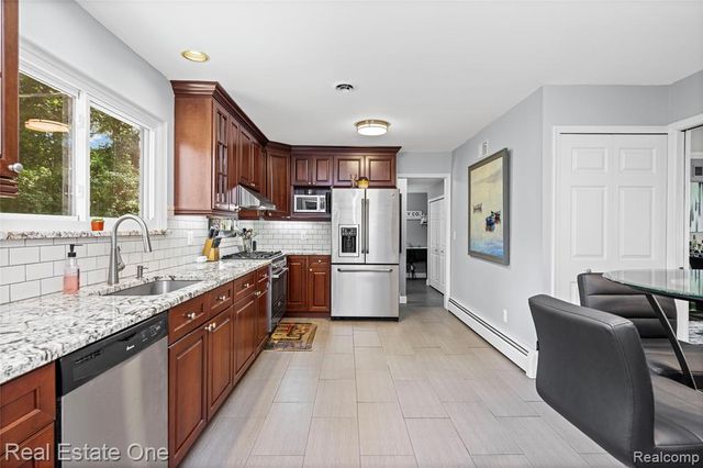 28330 E Blom Drive, Harrison Twp, MI 48045