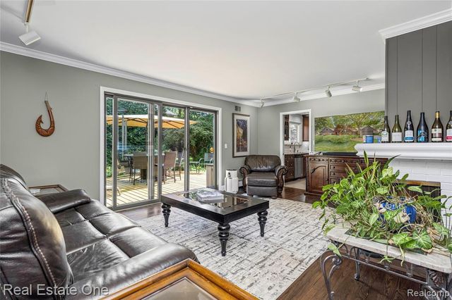 28330 E Blom Drive, Harrison Twp, MI 48045