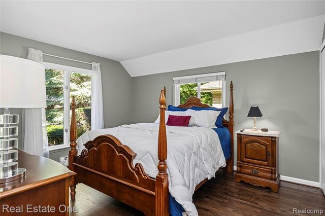 28330 E Blom Drive, Harrison Twp, MI 48045