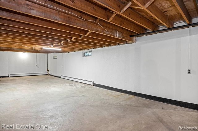 28330 E Blom Drive, Harrison Twp, MI 48045